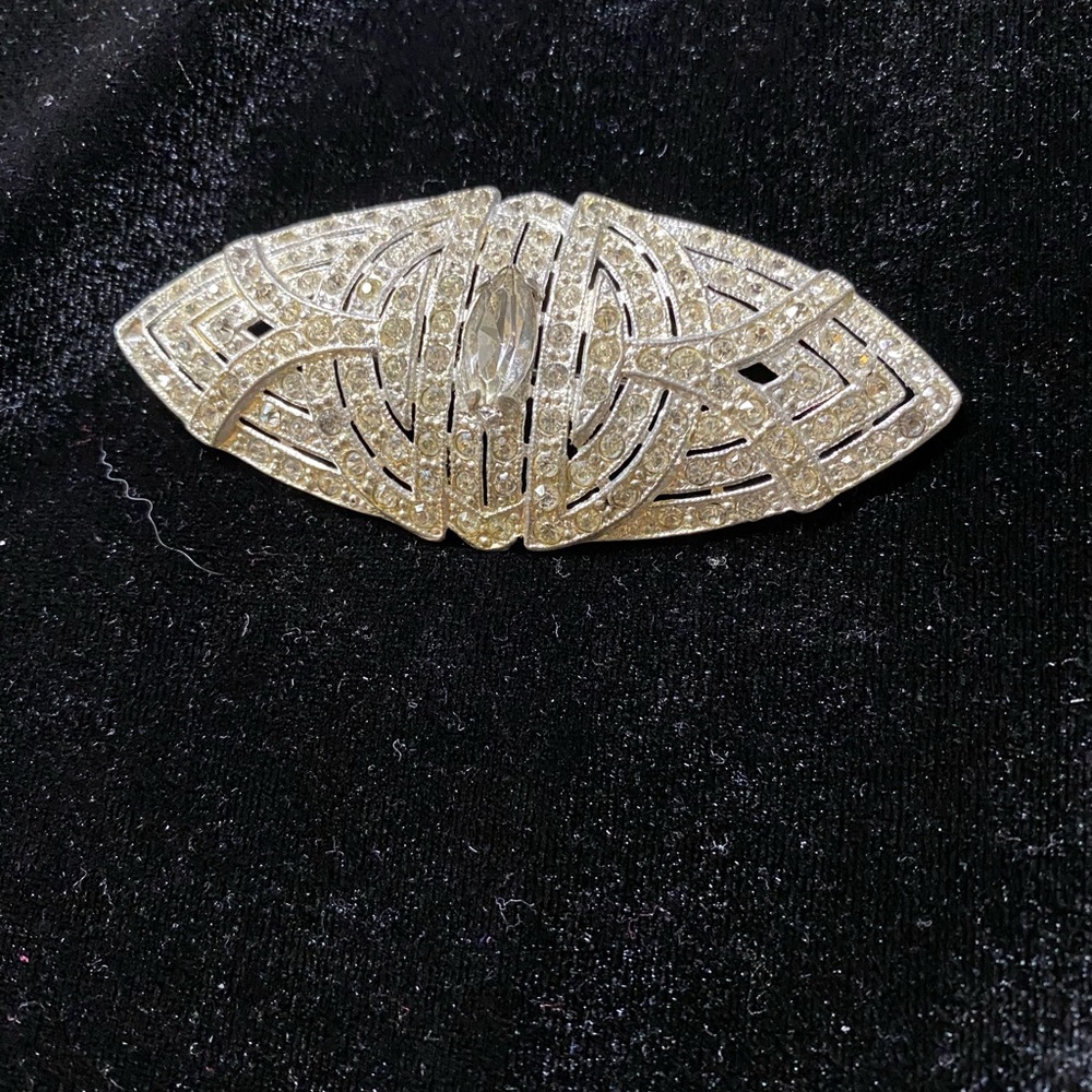 Vintage deco costume brooch with rhinestones, that are brilliant
